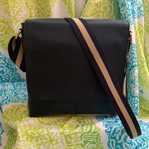 Coach — Navy Blue Crossbody Messenger Bag — CUTE!
